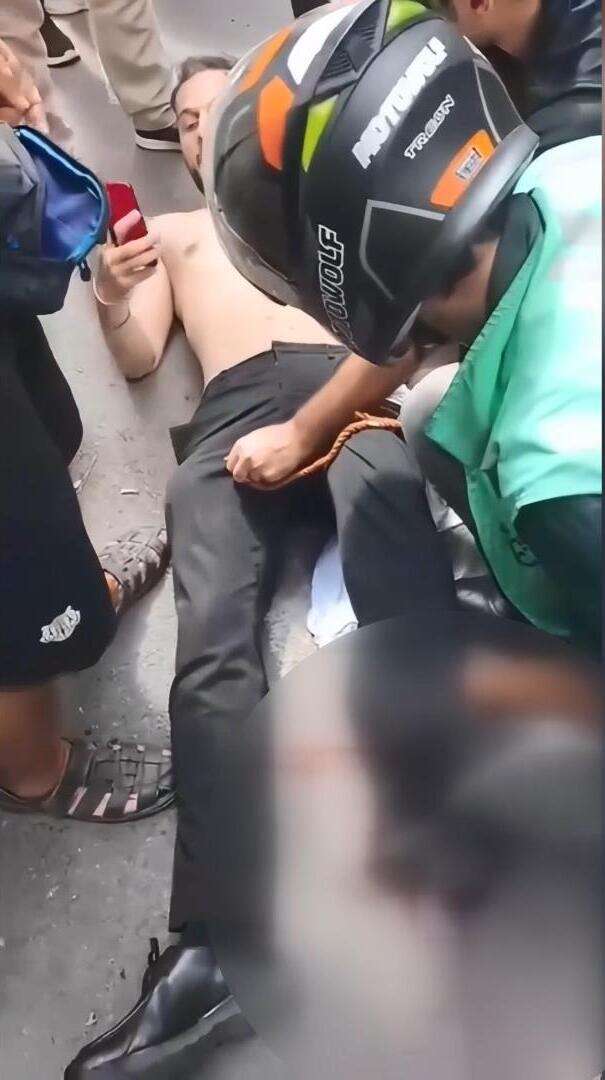 Motosiklet kavgası kanlı bitti! Market çalışanı tarafından bıçaklandı 5